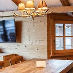 Uralp Royal By Hello * Brand (Vorarlberg)