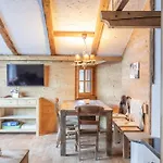 Apartment Uralp Royal By Hello *