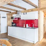 Uralp Royal By Hello Apartament *