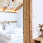 Apartment Uralp Royal By Hello *