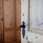 Apartment Uralp Royal By Hello *