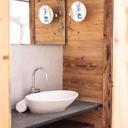 Uralp Royal Apartment *