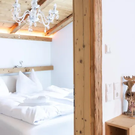 Apartament Uralp Royal *