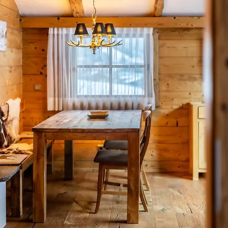 Uralp Royal By Hello Apartamento *