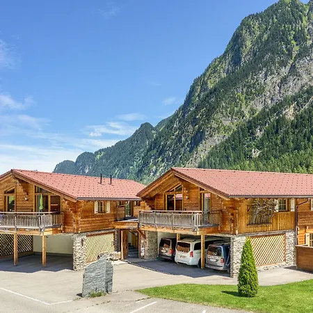 Apartament Uralp Royal *