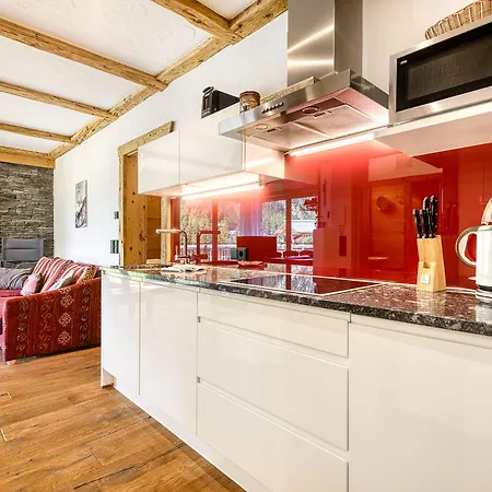 Apartment Uralp Royal *